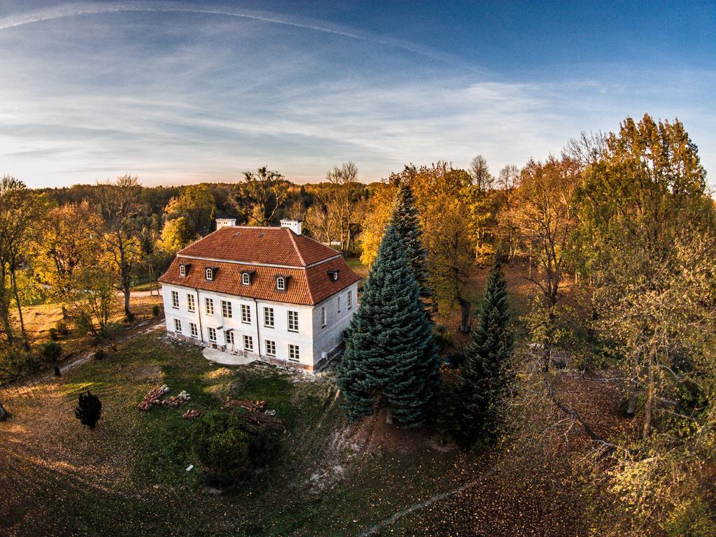 Dwor Dawidy Bed & Breakfast Mlynary Dış mekan fotoğraf