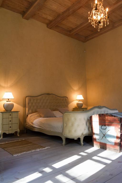 Dwor Dawidy Bed & Breakfast Mlynary Oda fotoğraf